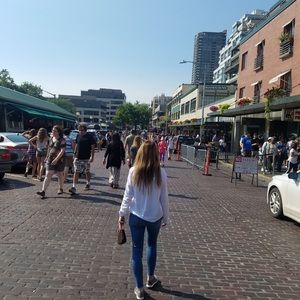 Meet your Posher, Kate